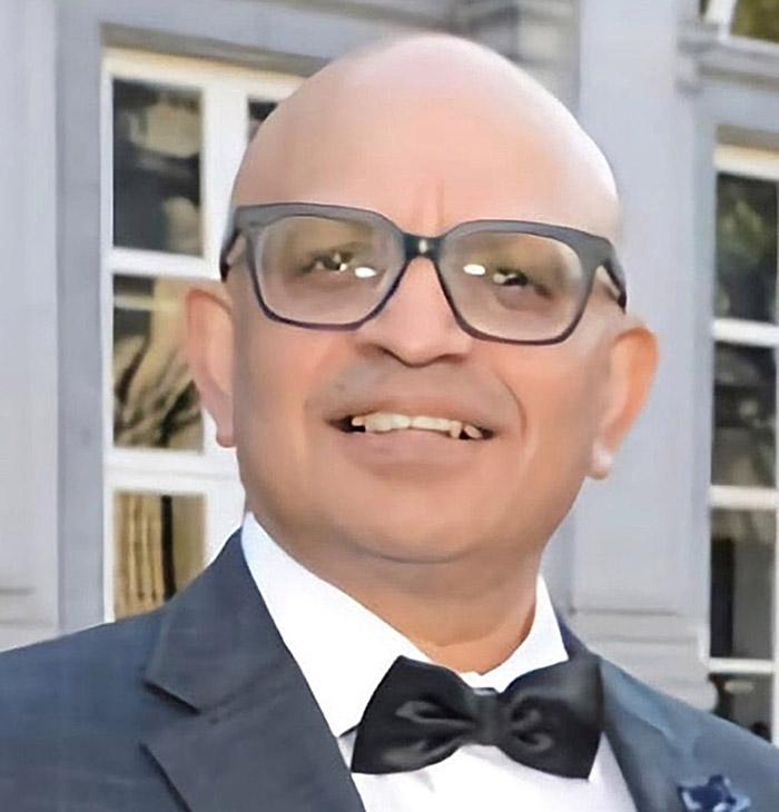 Shahid J. Siddiqui, MD, Vice President, Medical Affairs